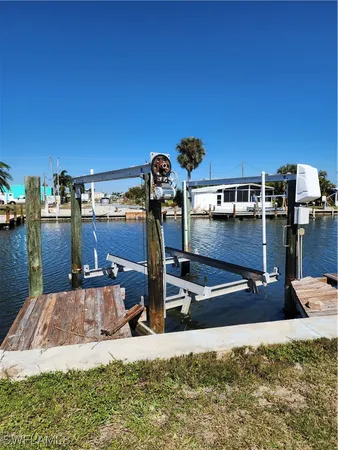 $187,000 | 3868 Coconut Drive, St. James City, FL 33956