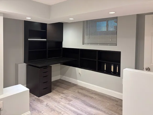 a view of walk in closet