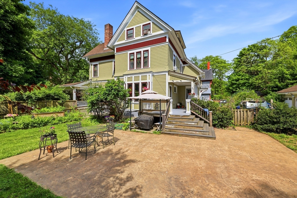 151 Bowdoin Street Springfield, MA 01109 - Photo 32 of 38