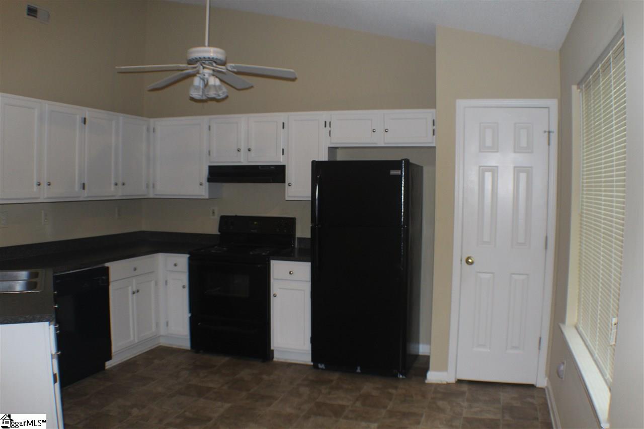 141 West Fall River Way Simpsonville, SC 29680 - Photo 8 of 28 Gallery Image 8