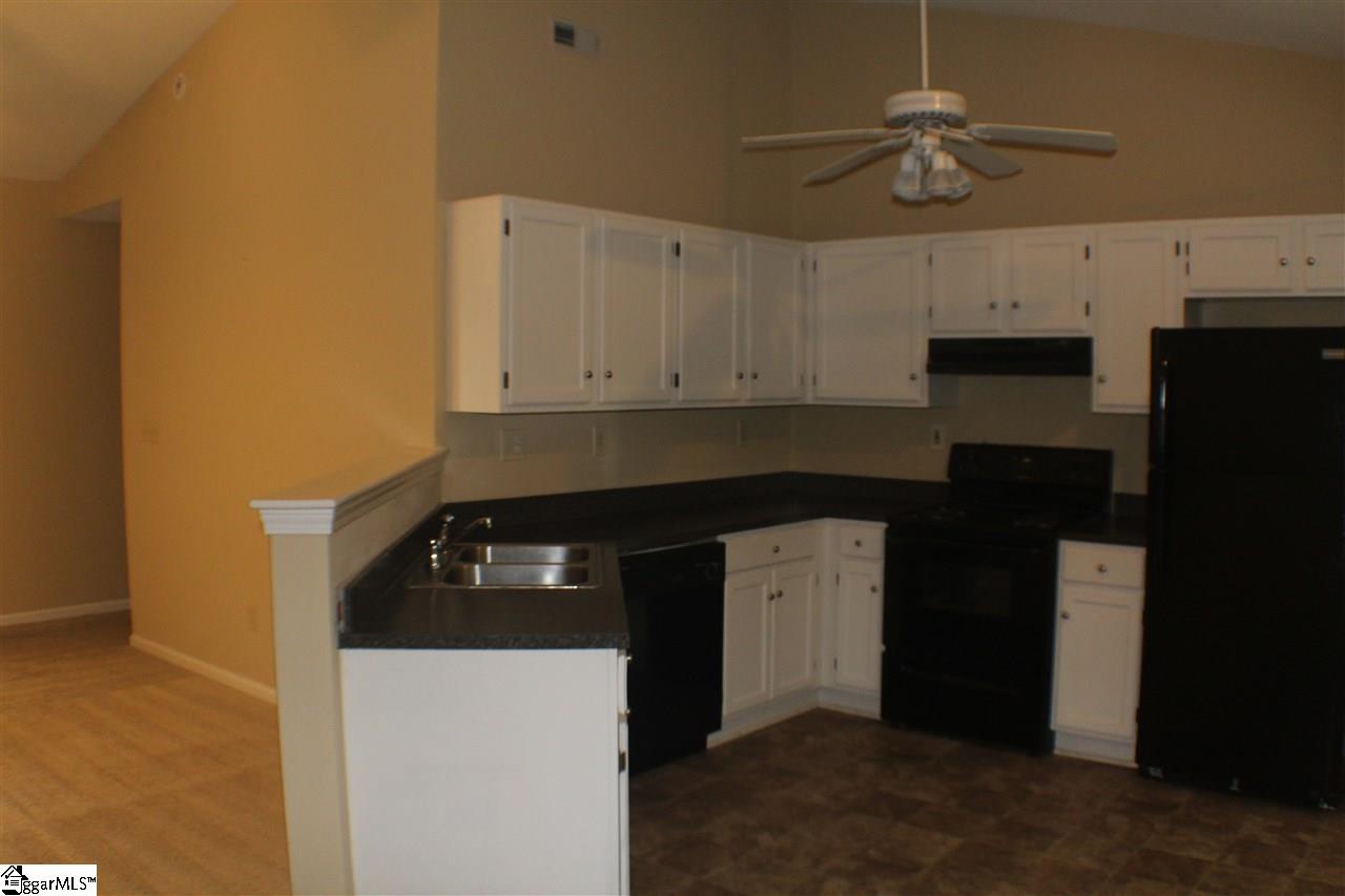 141 West Fall River Way Simpsonville, SC 29680 - Photo 9 of 28 Gallery Image 9
