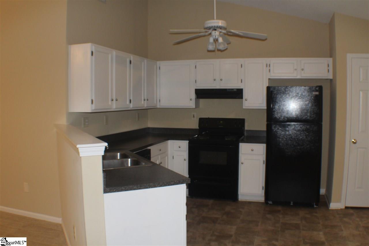 141 West Fall River Way Simpsonville, SC 29680 - Photo 10 of 28 Gallery Image 10