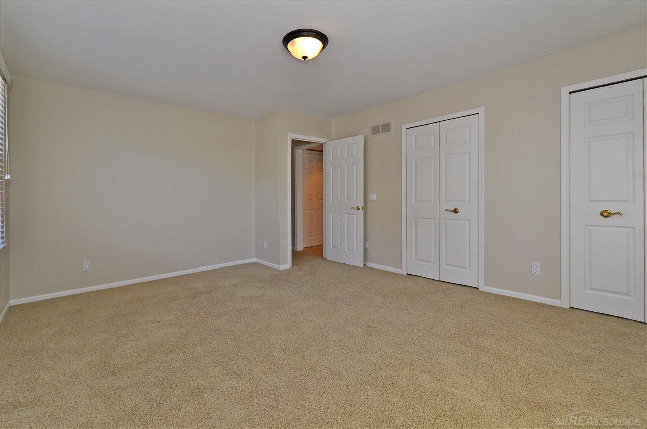 483 Shoreham Road Grosse Pointe Woods, MI 48236 - Photo 32 of 44