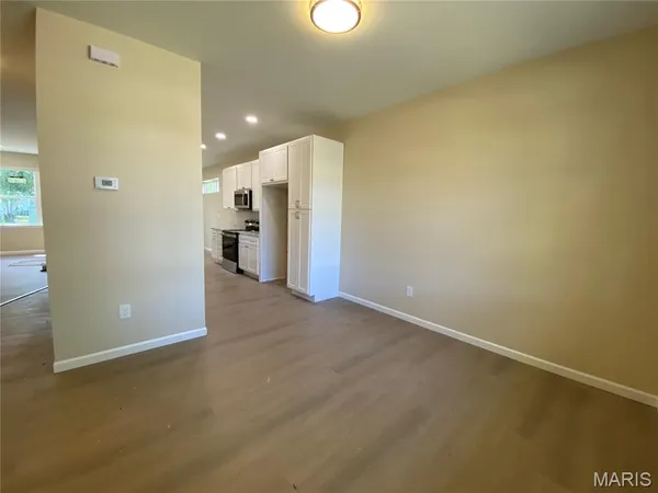 $185,000 | 6516 Etzel Avenue, University City, MO 63130