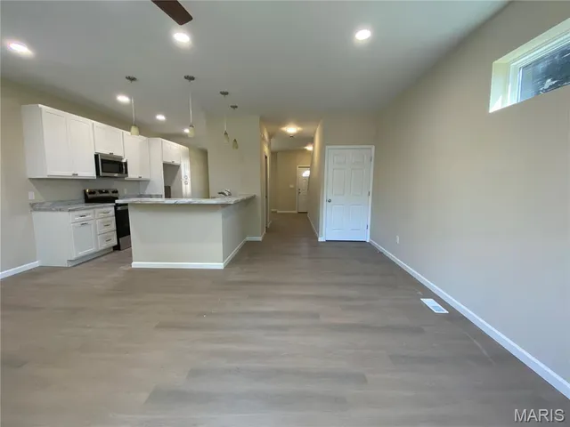 $185,000 | 6516 Etzel Avenue, University City, MO 63130