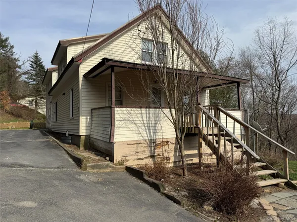 $335,000 | 96 White Roe Lake Road, Livingston Manor, NY 12758