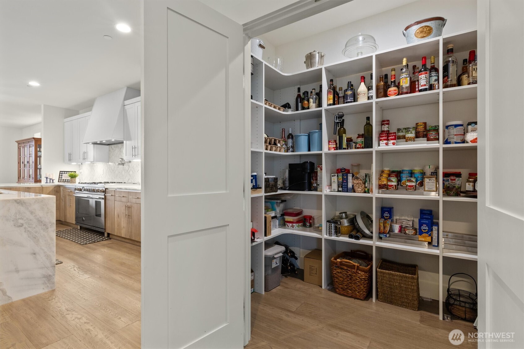 6921 55th Avenue South Seattle, WA 98118 - Photo 14 of 40