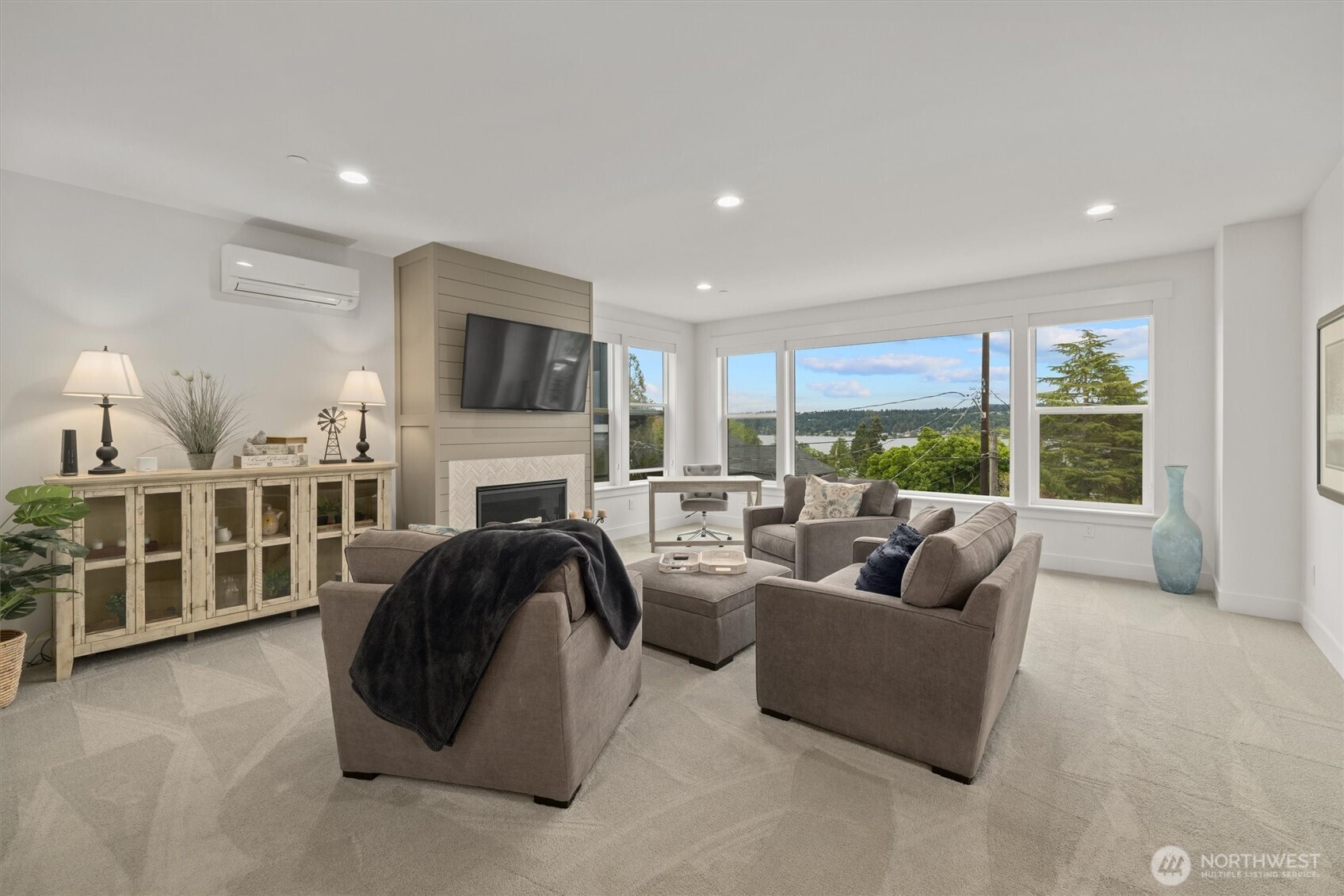 6921 55th Avenue South Seattle, WA 98118 - Photo 16 of 40