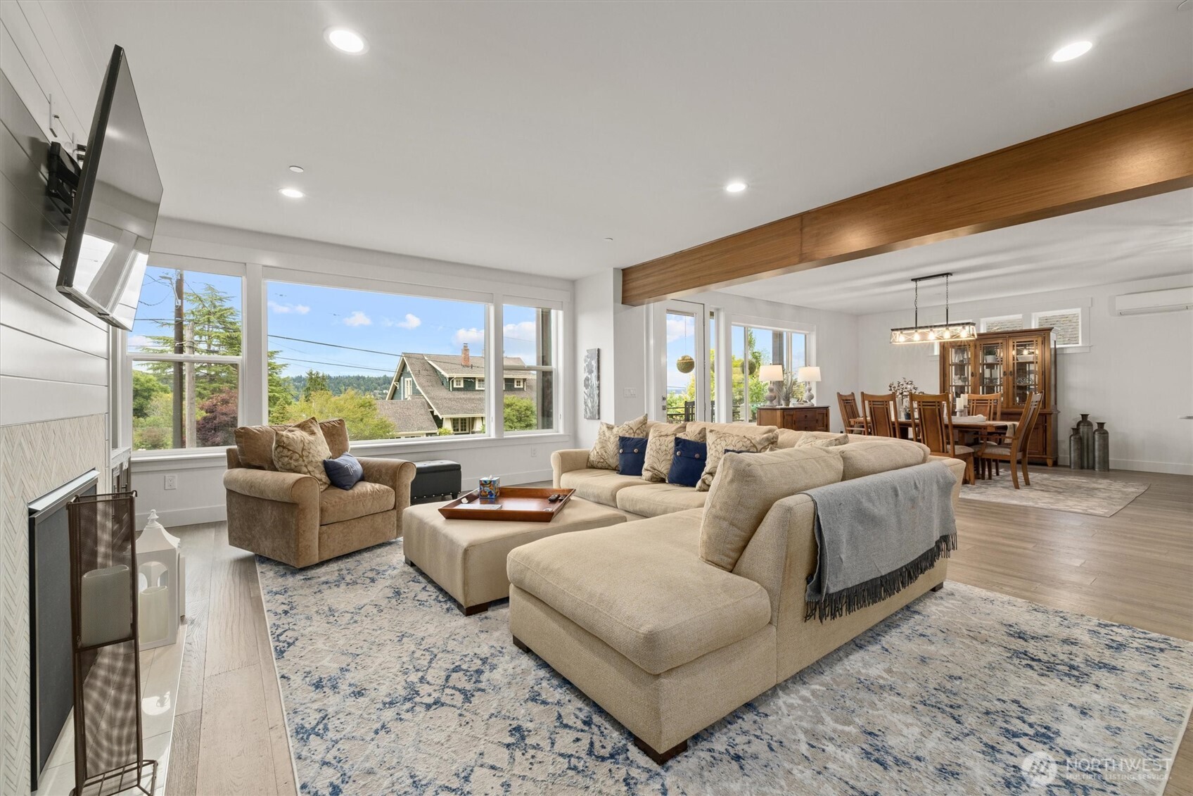 6921 55th Avenue South Seattle, WA 98118 - Photo 4 of 40