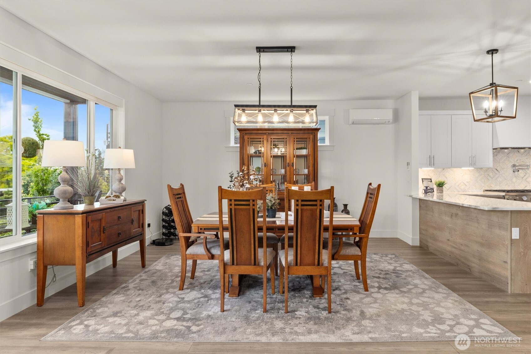 6921 55th Avenue South Seattle, WA 98118 - Photo 7 of 40