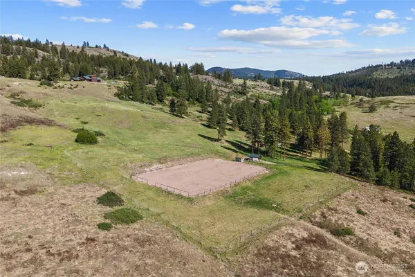 a view of a basket ball ground