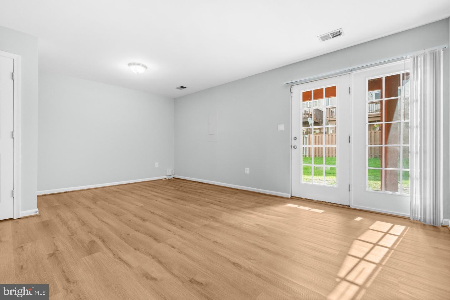 6687 Roderick Loop Gainesville, VA 20155 - Photo 33 of 46 Gallery Image 33