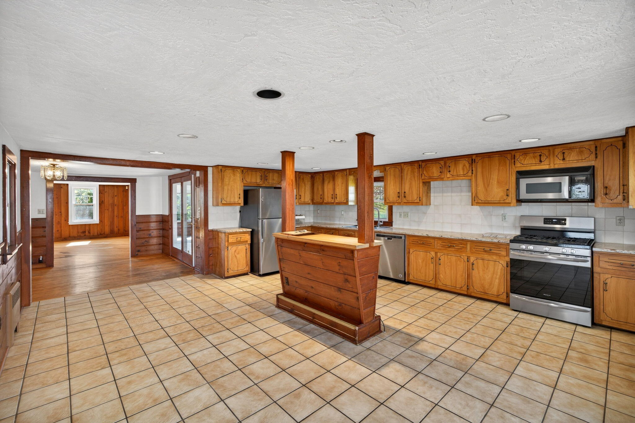 41 Belvidere Road Falmouth, MA 02540 - Photo 7 of 29 45-8P0A7724