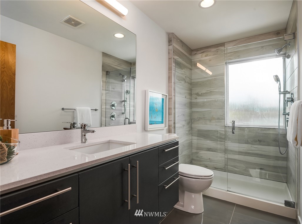 3905 Southwest Findlay Street Seattle, WA 98136 - Photo 17 of 24 Gallery Image 17