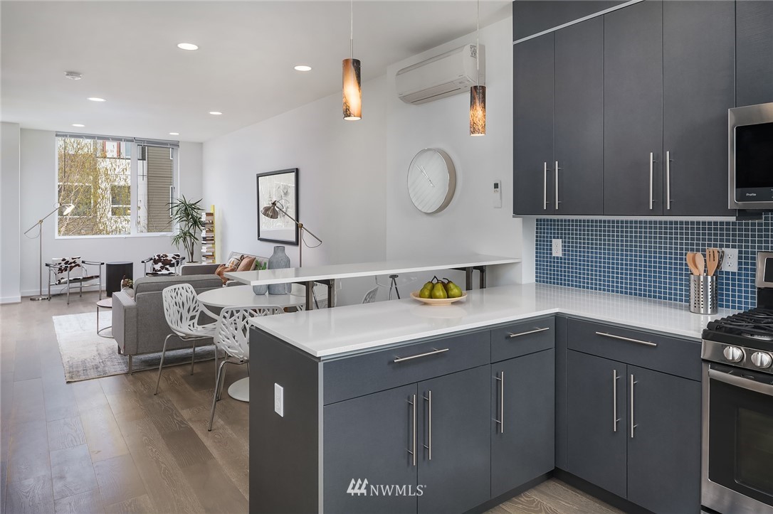 3905 Southwest Findlay Street Seattle, WA 98136 - Photo 10 of 24 Gallery Image 10