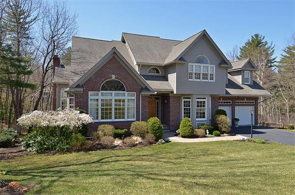 7 Moccasin Path Natick, MA 01760 - Photo 1 of 30 Gallery Image 1