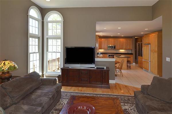 7 Moccasin Path Natick, MA 01760 - Photo 12 of 30 Gallery Image 12