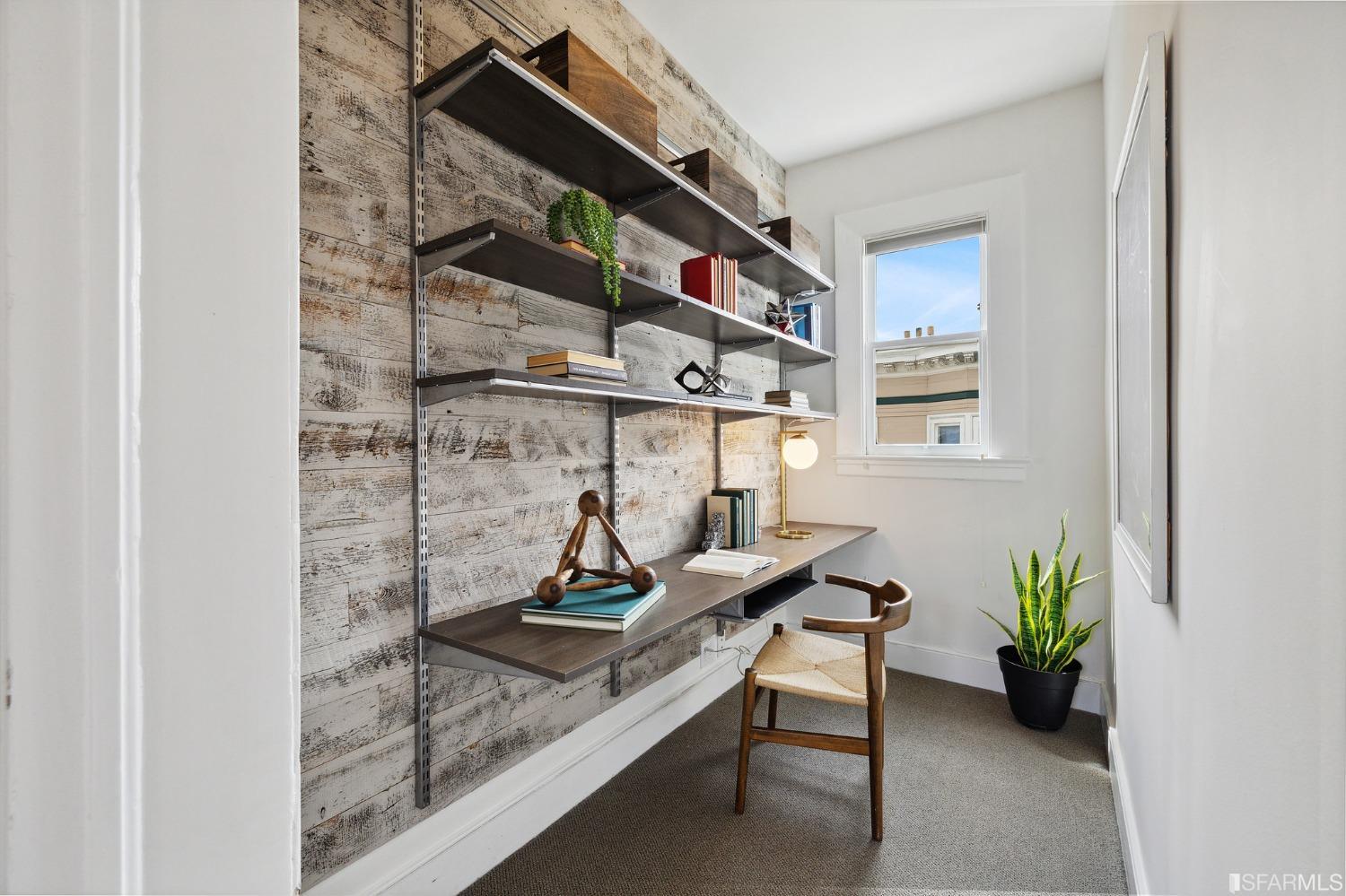 394 Elizabeth Street San Francisco, CA 94114 - Photo 14 of 33 a view of a entryway with a potted plant