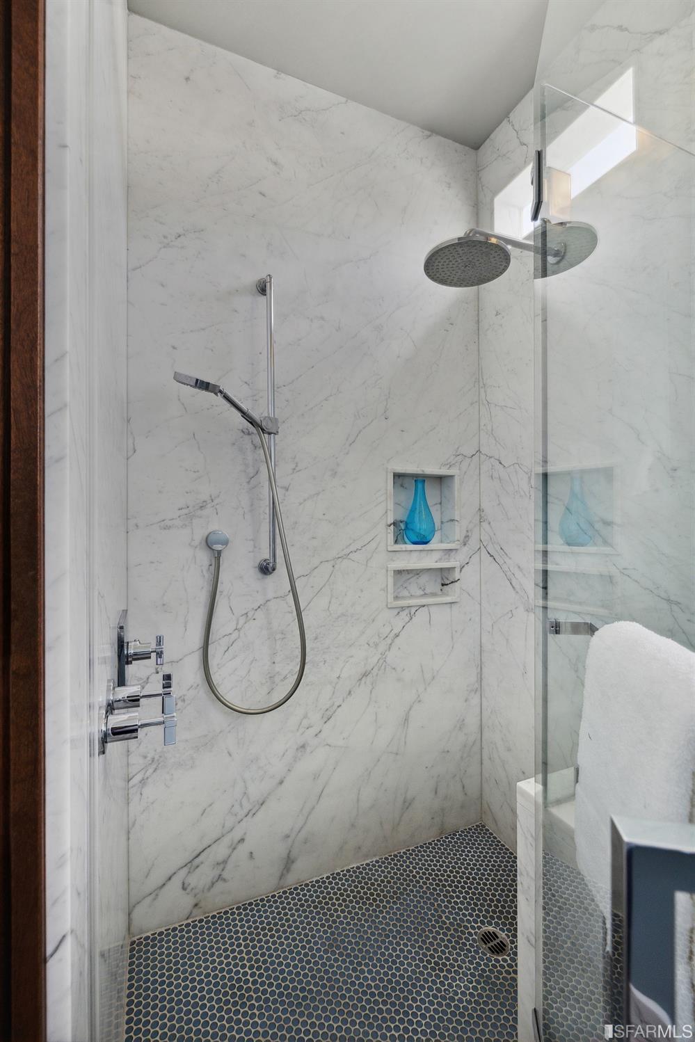 394 Elizabeth Street San Francisco, CA 94114 - Photo 23 of 33 a bathroom with a shower