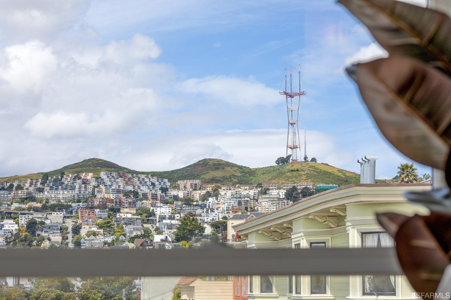 394 Elizabeth Street San Francisco, CA 94114 - Photo 30 of 33 a view of a city with tall buildings