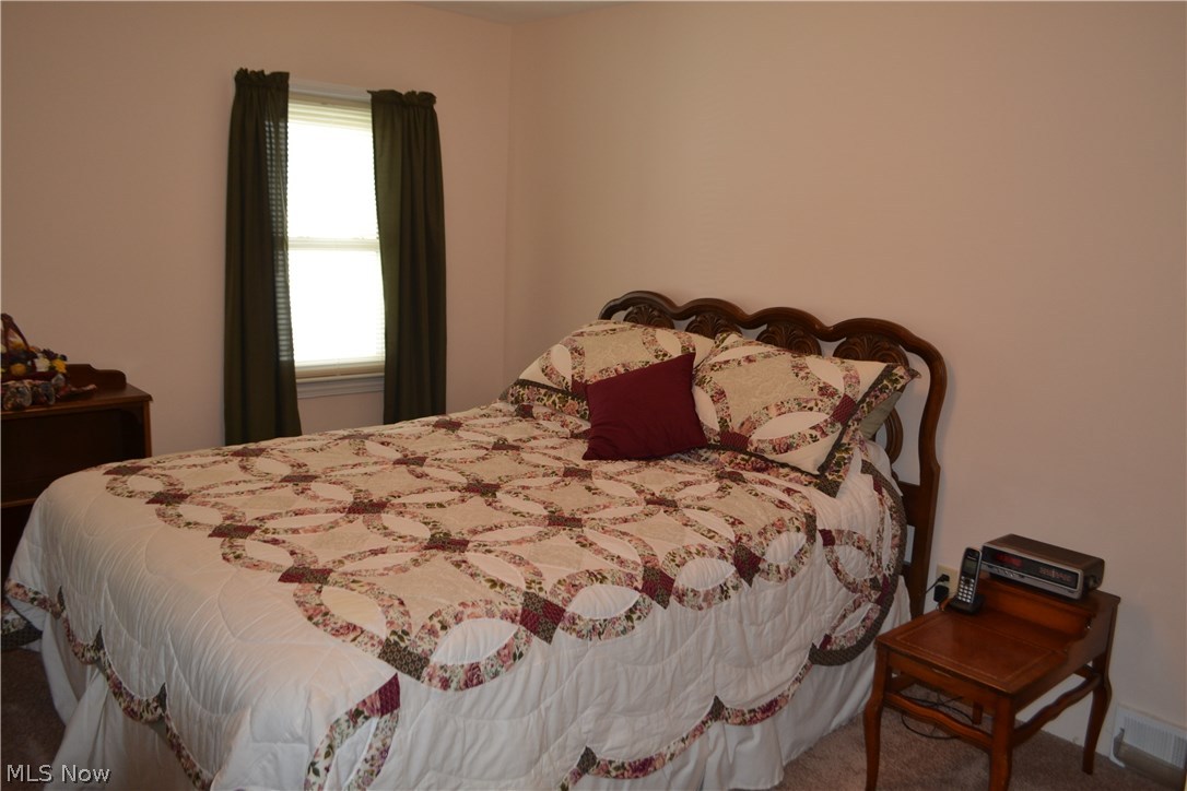 830 Quilliams Road Cleveland Heights, OH 44121 - Photo 23 of 35 Bedroom 2...neutral palette.