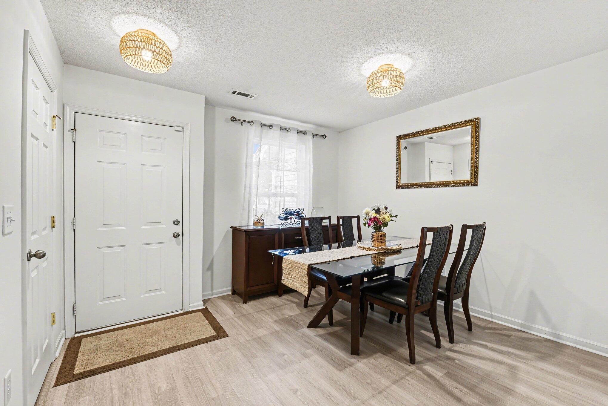 8045 Vermont Road North Charleston, SC 29418 - Photo 8 of 38 Dining Area
