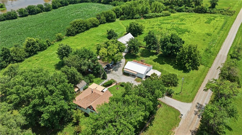 12472 Saline Road Oskaloosa, KS 66066 - Photo 28 of 37