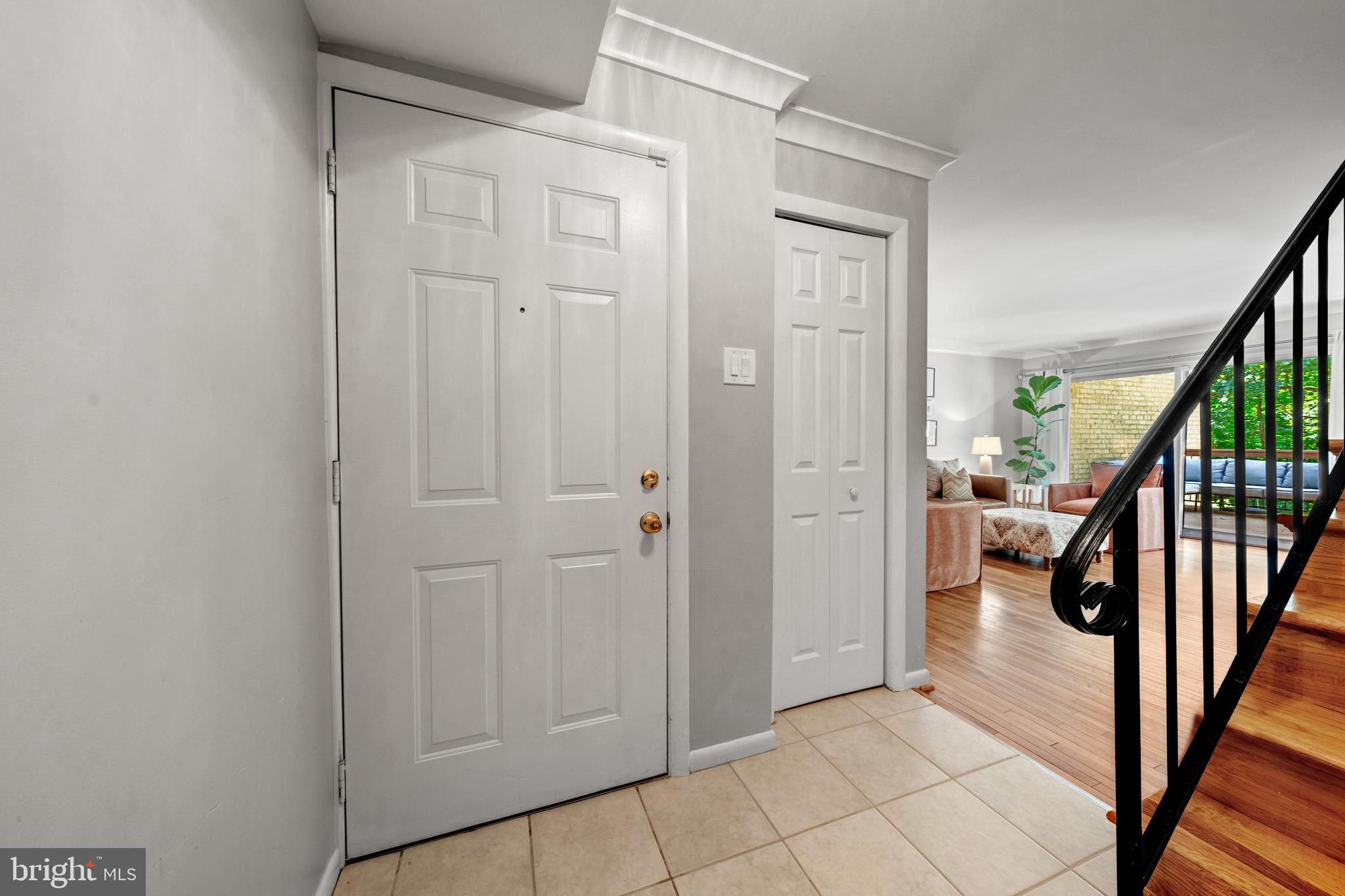 11073 Saffold Way Reston, VA 20190 - Photo 6 of 46 Foyer