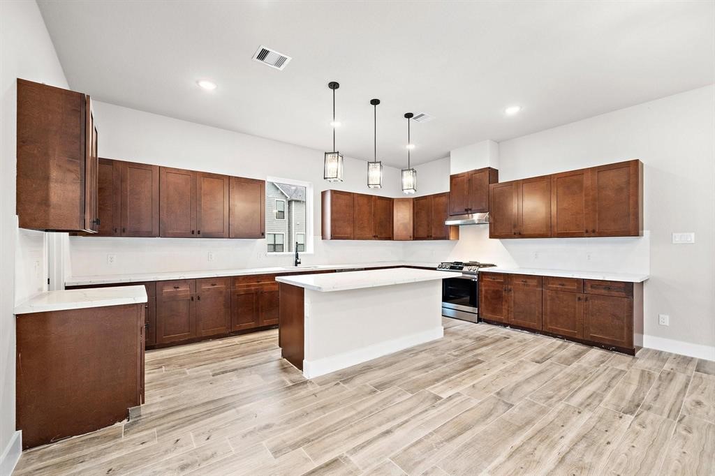 228 West 28th Street Houston, TX 77008 - Photo 15 of 23