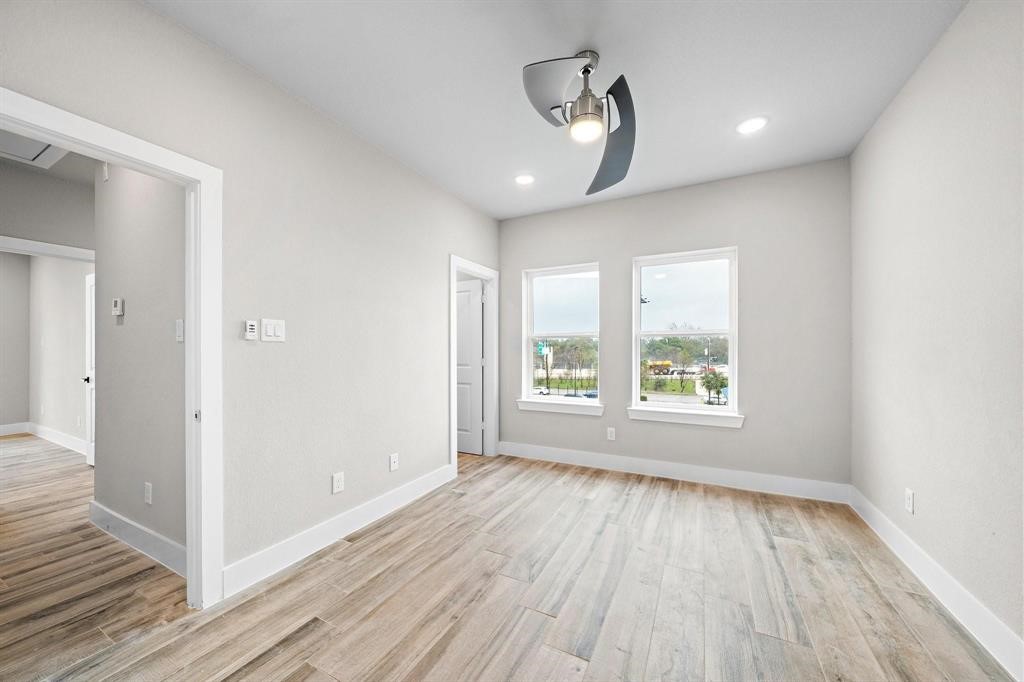 228 West 28th Street Houston, TX 77008 - Photo 20 of 23