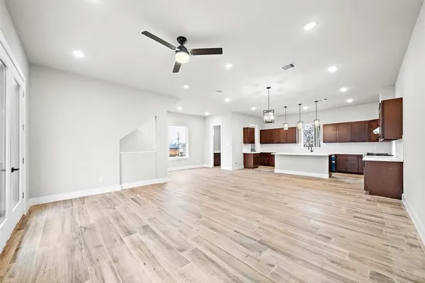 $3,590 | 228 West 28th Street, Houston, TX 77008