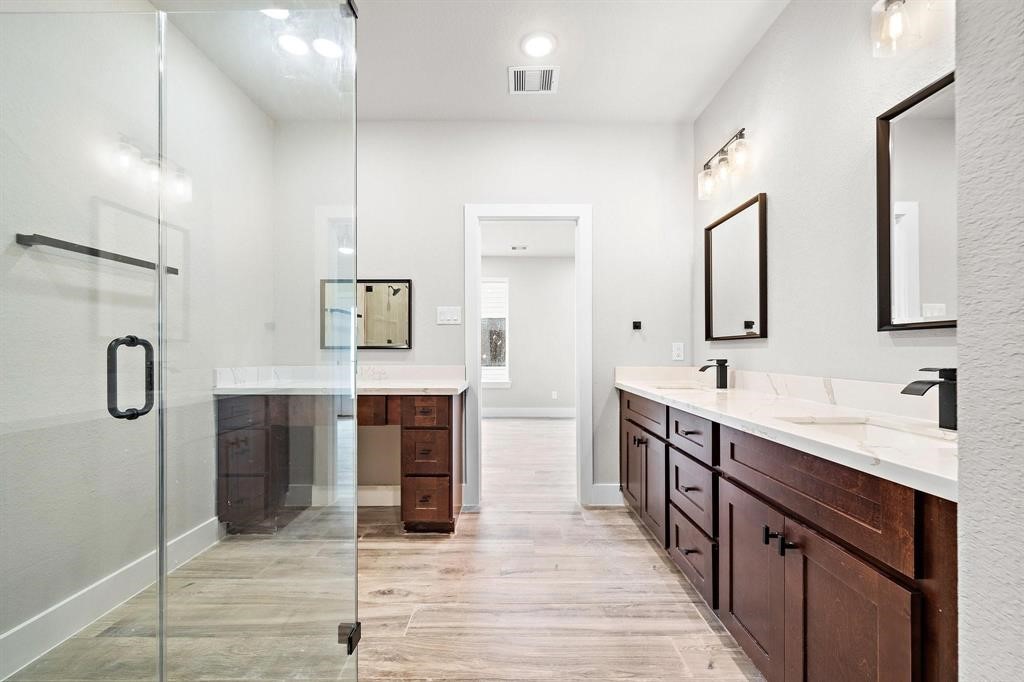 228 West 28th Street Houston, TX 77008 - Photo 10 of 23