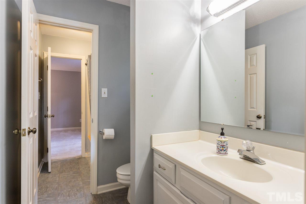 10008 Sycamore Road Raleigh, NC 27613 - Photo 21 of 26 Jack & Jill Bathroom