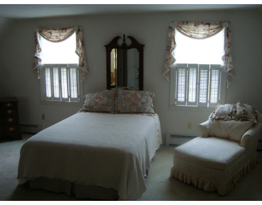 26 Little Muggett Road Charlton, MA 01507 - Photo 15 of 21 Gallery Image 15