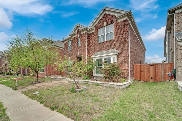 $2,600 | 345 Twin Creeks Drive, Garland, TX 75040