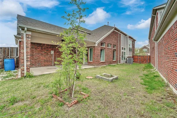 $2,600 | 345 Twin Creeks Drive, Garland, TX 75040