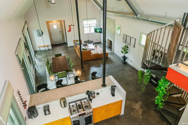 $3,400 | 612 North Kerry Drive, Bloomington, IN 47408