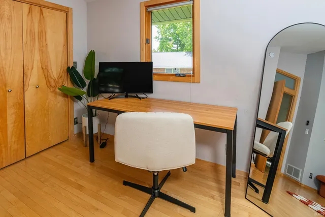 $3,400 | 612 North Kerry Drive, Bloomington, IN 47408