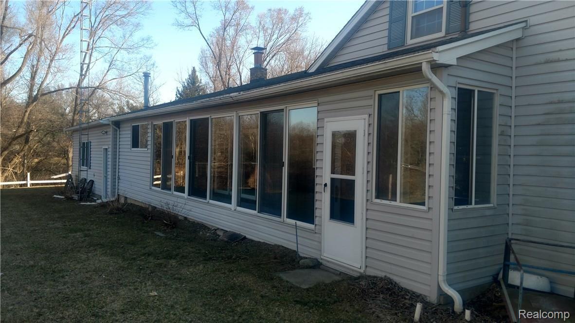 986 Angle Road Lapeer, MI 48446 - Photo 9 of 44 IMG_20170322_180623797_HDR.jpg