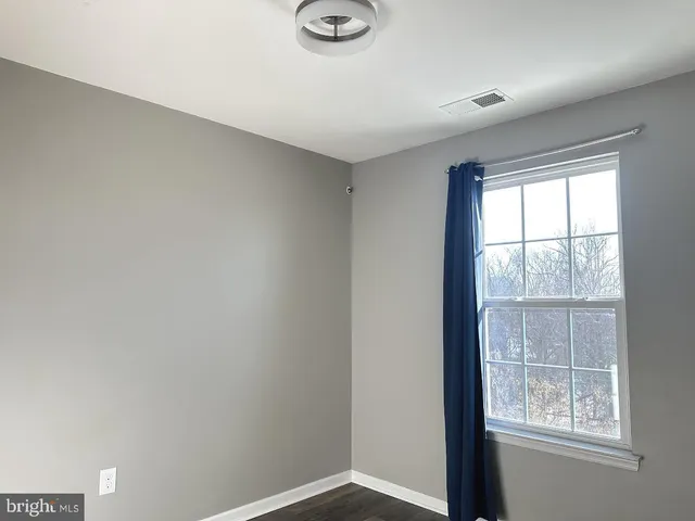 $2,950 | 353 East Hancock Street, Lansdale, PA 19446