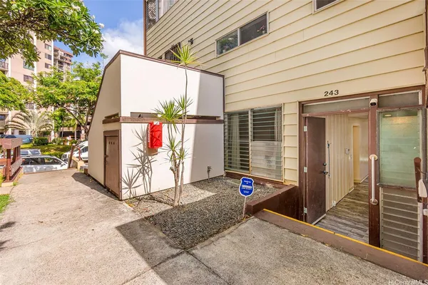 $520,000 | 98-360 Koauka Loop, Unit 243, Aiea, HI 96701