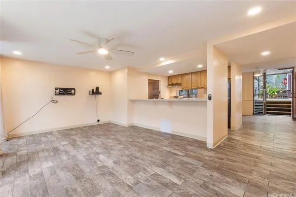 $520,000 | 98-360 Koauka Loop, Unit 243, Aiea, HI 96701