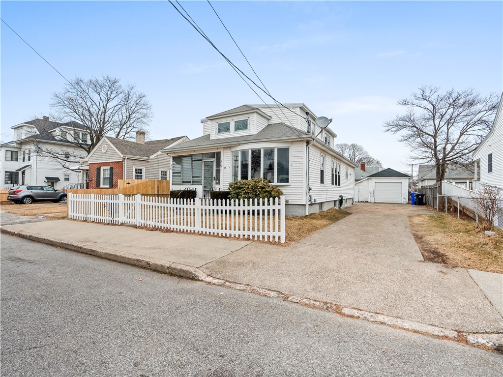 63 Clarner Street Pawtucket, RI 02861 - Photo 2 of 24 Gallery Image 2