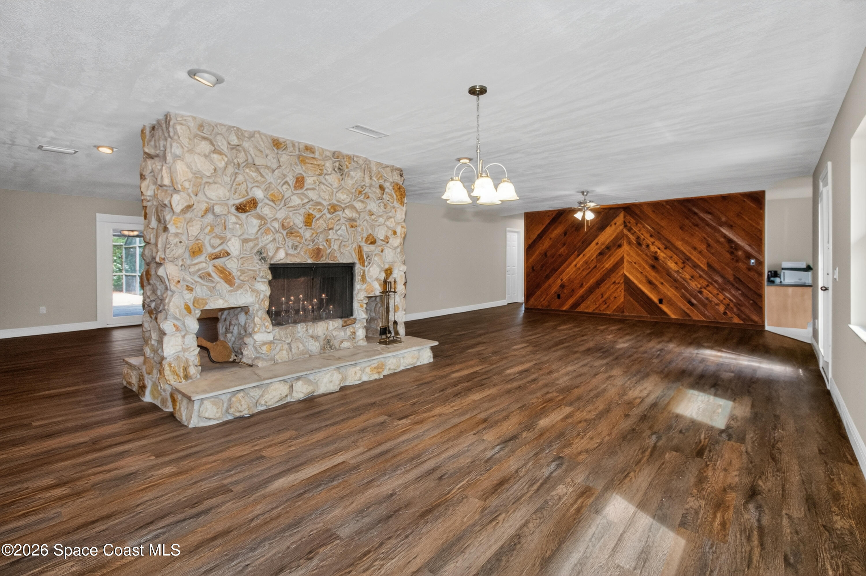 270 Mockingbird Lane Merritt Island, FL 32953 - Photo 13 of 41 Great Room