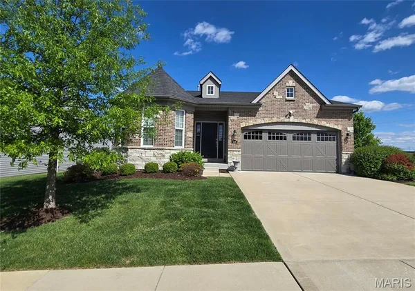 $492,000 | 206 Partinico Place, St. Peters, MO 63376