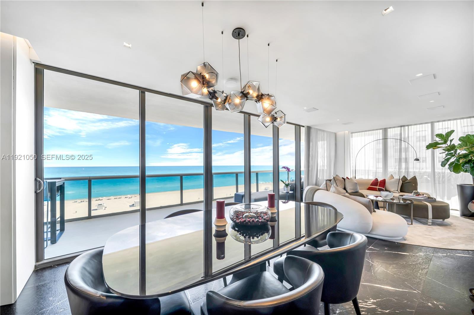 5875 Collins Avenue, Unit 902 Miami Beach, FL 33140 - Photo 5 of 34