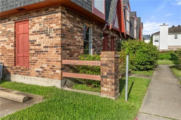 $1,350 | 4213 Arbor Court, Unit A, Kenner, LA 70065