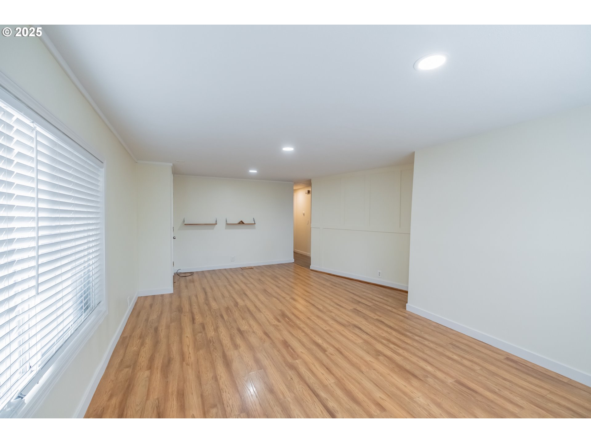 17640 Southwest Declaration Way Beaverton, OR 97006 - Photo 2 of 47