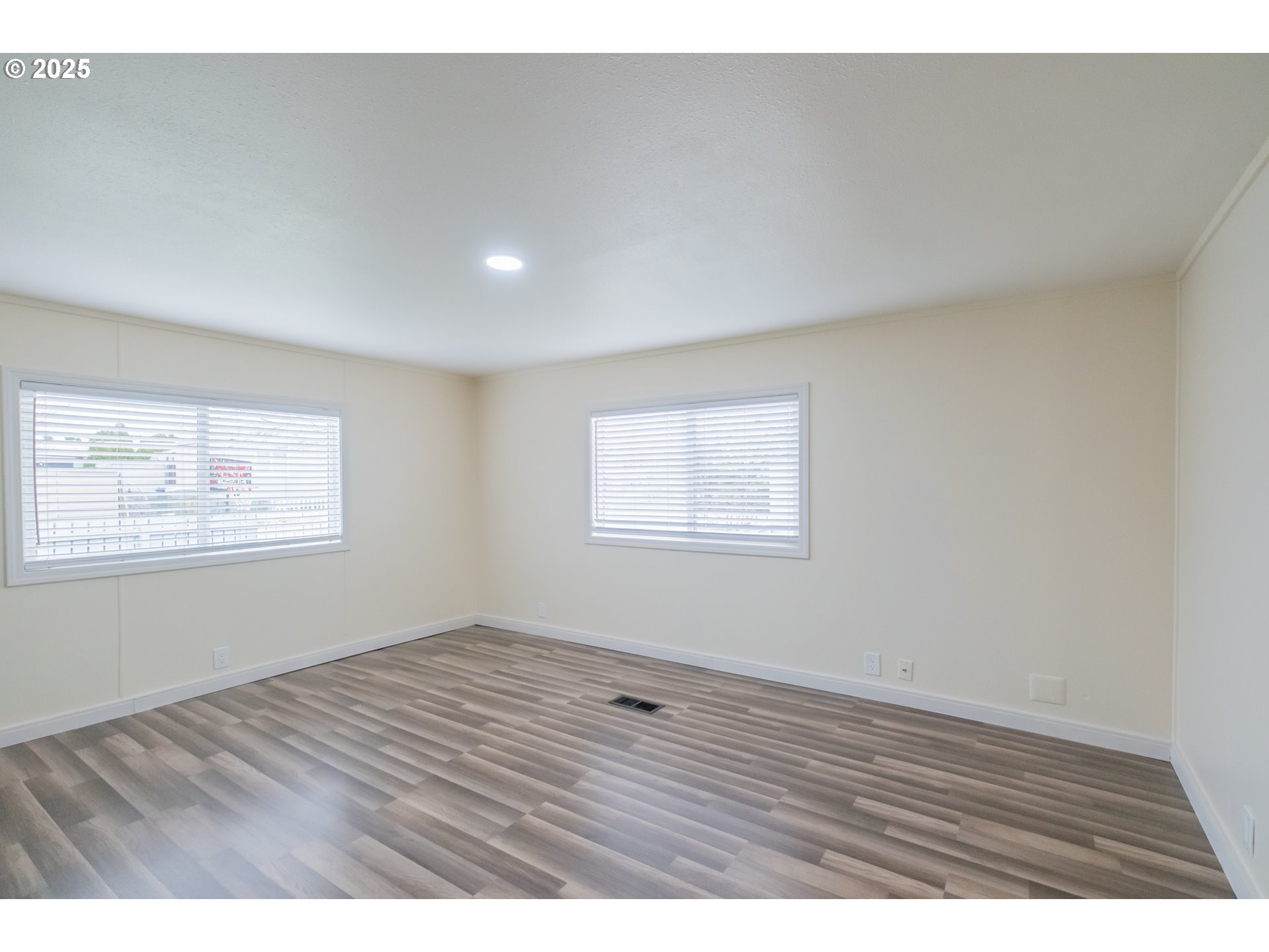 17640 Southwest Declaration Way Beaverton, OR 97006 - Photo 24 of 47