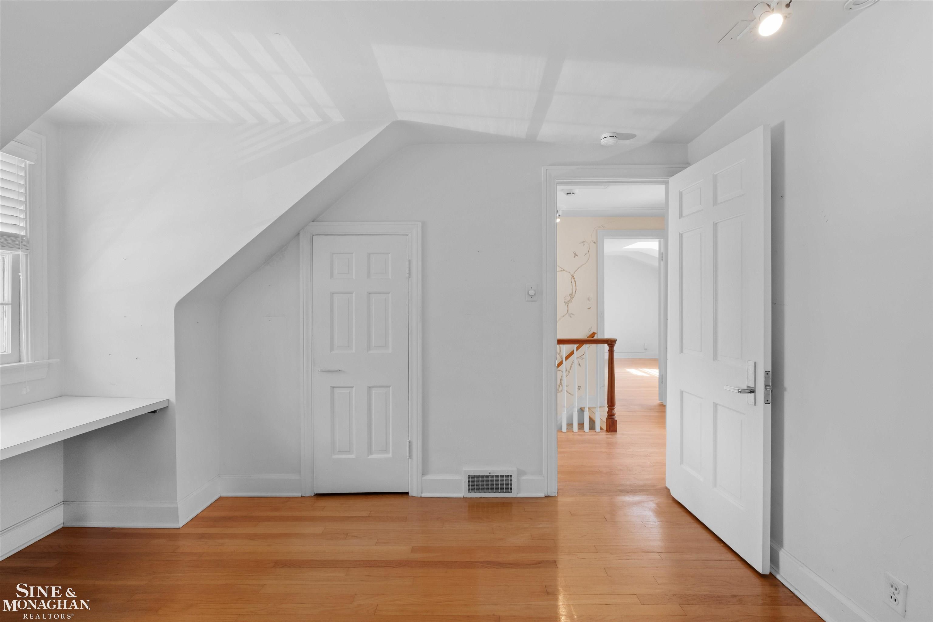 245 Moross Road Grosse Pointe Farms, MI 48236 - Photo 37 of 52